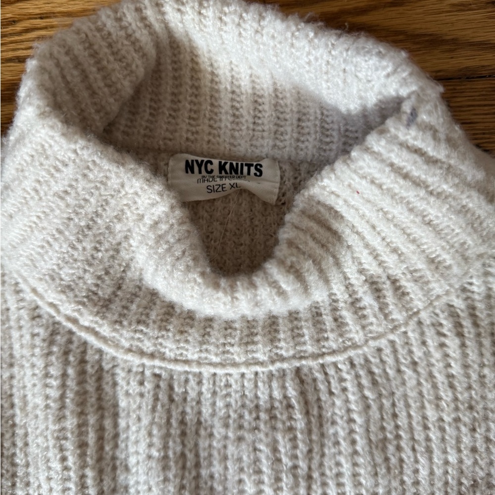 NYC Knits Patterned Cream Sweater - Size XL - NWOT - Picture 2 of 3
